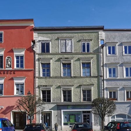 Greenhouse Apartment Am Stadtplatz 티트모닝 외부 사진