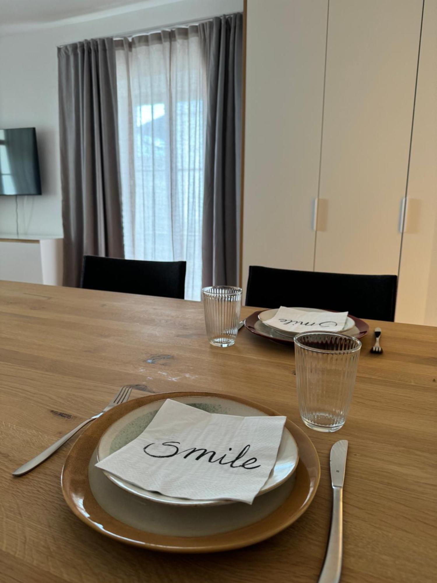Greenhouse Apartment Am Stadtplatz 티트모닝 외부 사진